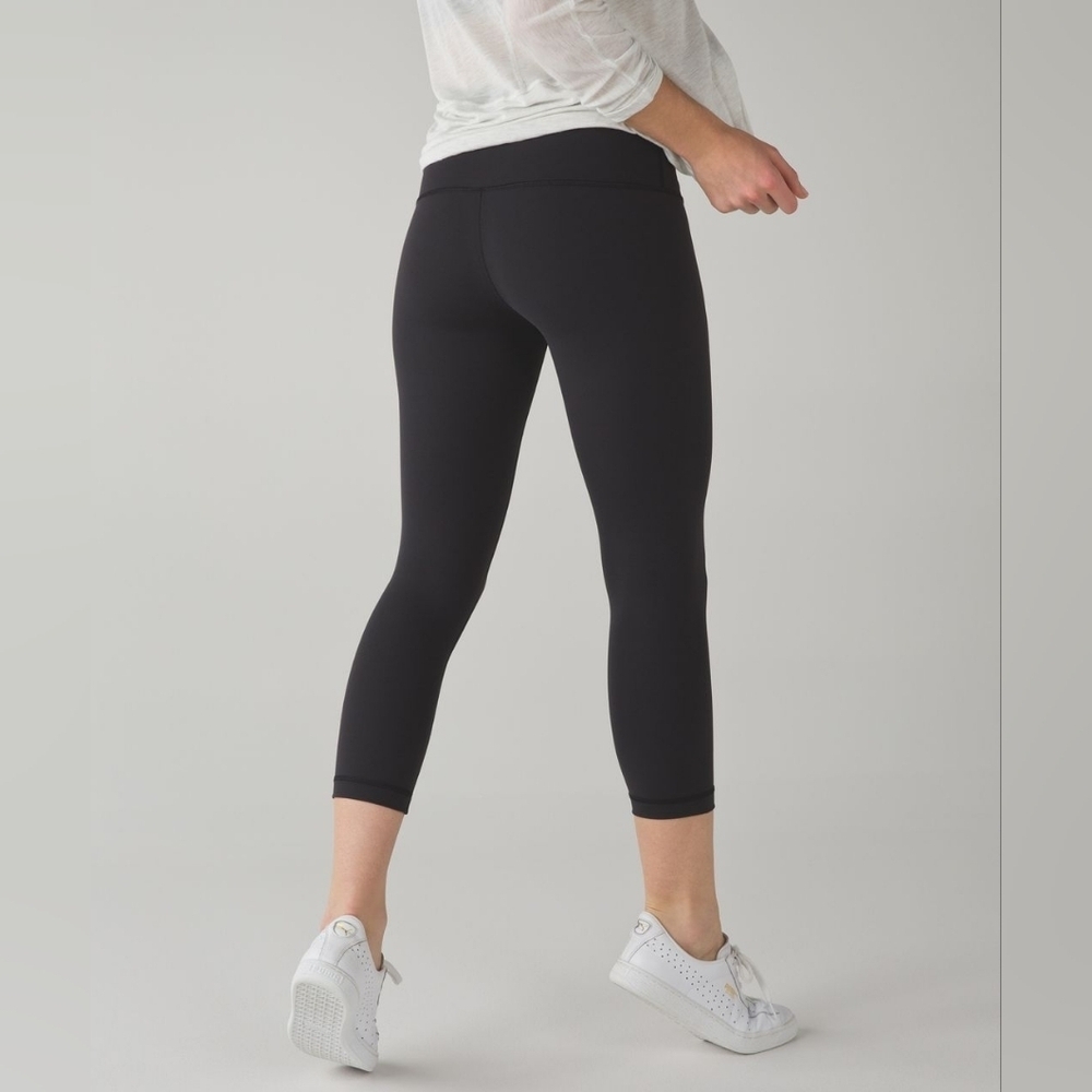 Lululemon Wunder Under Crop